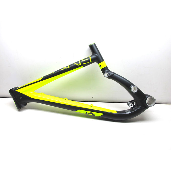 Front triangle Gambler 720 2015