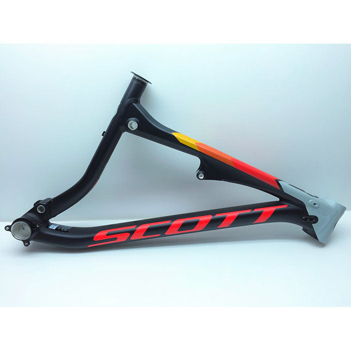 SCO Front triangle Genius 720+ 17